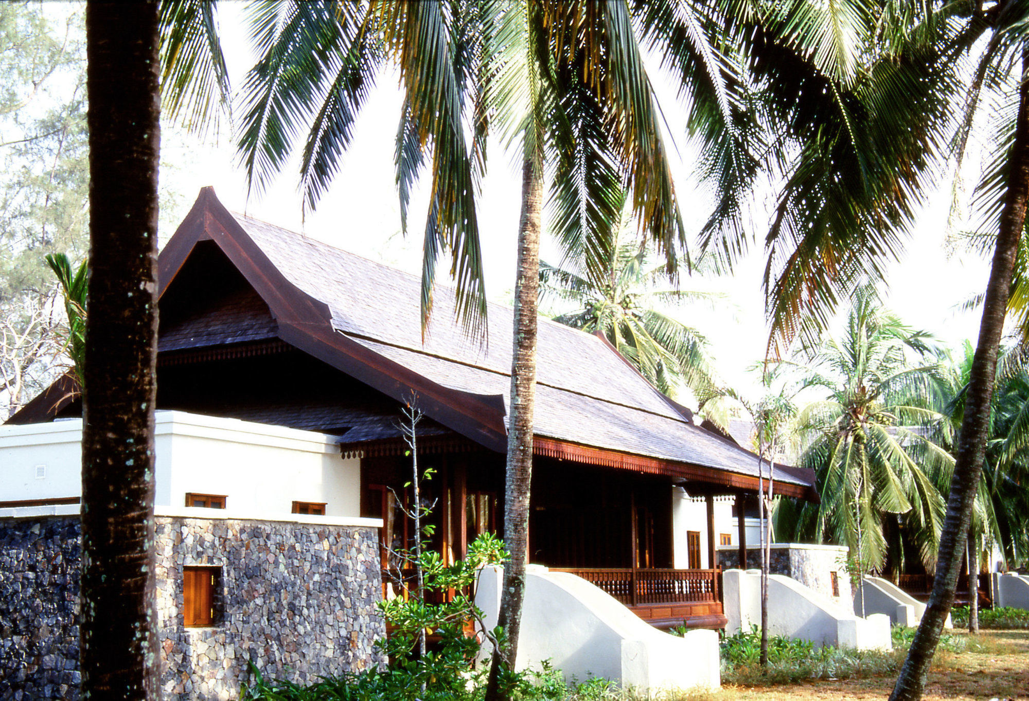 Tanjong Jara Resort, Terengganu - A Small Luxury Hotels Of The World Dungun Bagian luar foto A villa at the resort