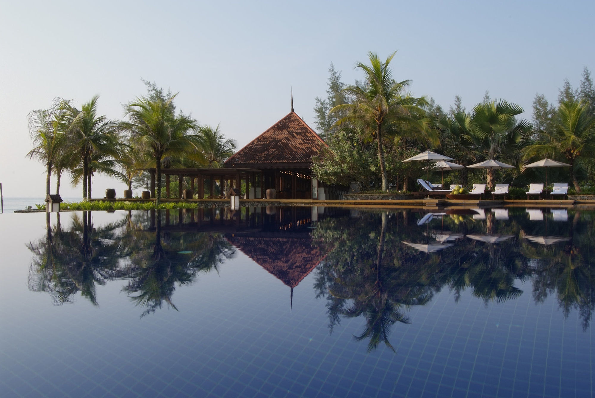 Tanjong Jara Resort, Terengganu - A Small Luxury Hotels Of The World Dungun Fasilitas foto The pool at the Angsana Resort and Spa, Phuket