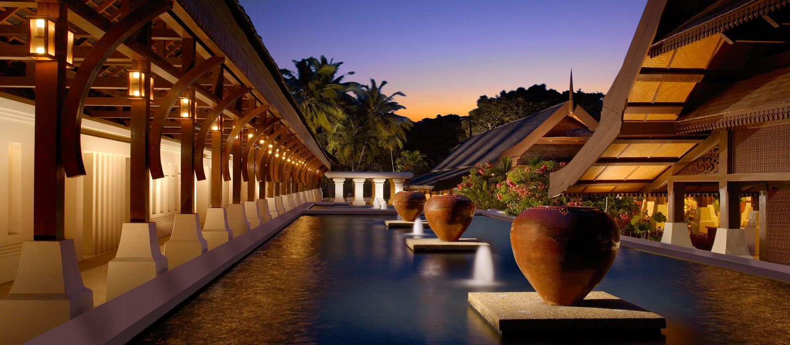 Tanjong Jara Resort, Terengganu - A Small Luxury Hotels Of The World Dungun Bagian luar foto The resort's main lobby